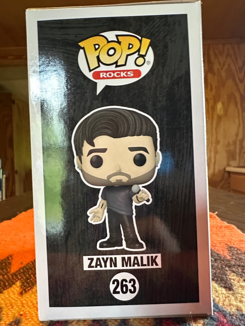 Funko Zayn Malik Vinyl Figure - Black Outfit with Brown Hair - Picture 3 of 4